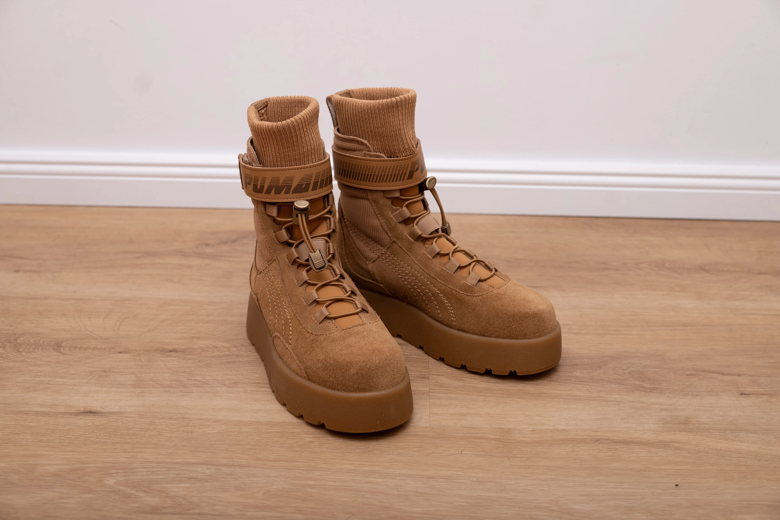 Buty Fenty x PUMA Scuba Boot by Rihanna NOWE rozmiar 37 - obrazek 2